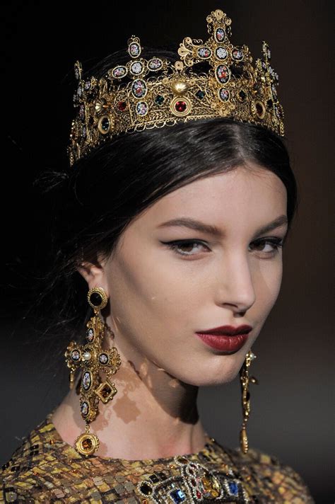 dolce gabbana crown diy|dolce and gabbana the king.